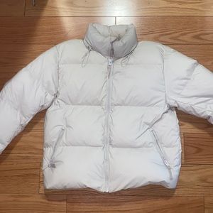 Aritzia - super world - the super puff shorty - size small